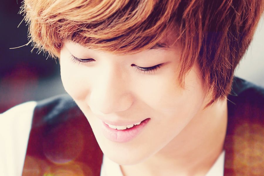 TAEMIN Pictures, Images and Photos