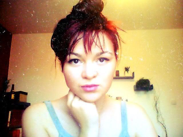 http://i1208.photobucket.com/albums/cc365/SelinaKyle69/Selina/prof5.jpg