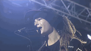 Tokio Hotel Tom And Bill Kaulitz Twin The Twins Georg Listing Gustav Schafer Schfer Sch&auml;fer GIF Moving Picture Singing Live Pictures, Images and Photos