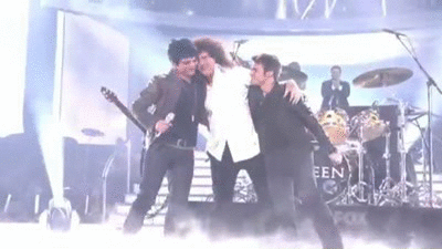 The 1st bri/adam squish photo KMxWkT_zps9e756f6c.gif