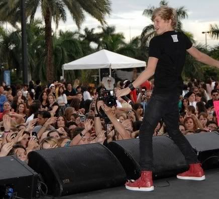 cody simpson Pictures, Images and Photos