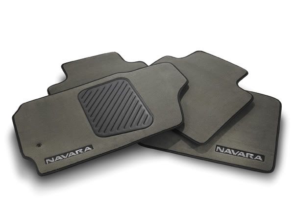 Nissan navara d40 floor mats #2