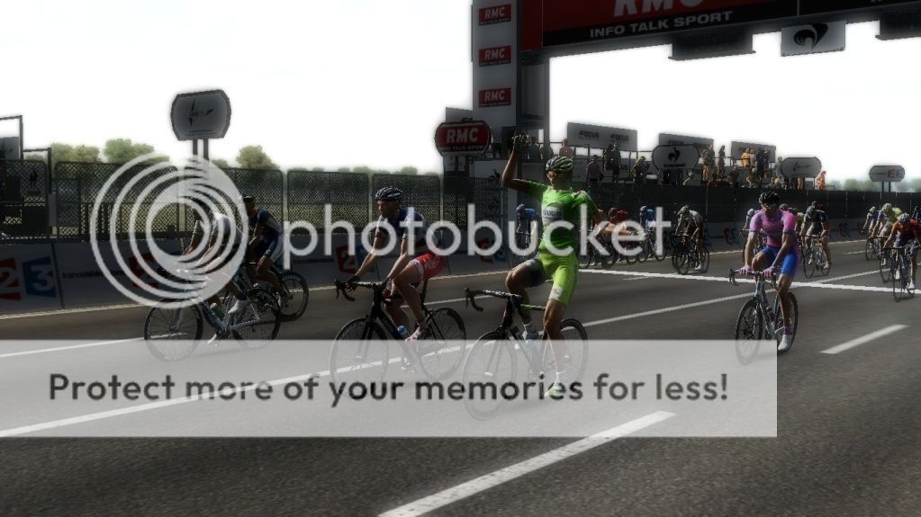 i1208.photobucket.com/albums/cc374/mresuperstar4/Peter%20Sagan%20QFH/Vuelta/Stage%2018/7.jpg