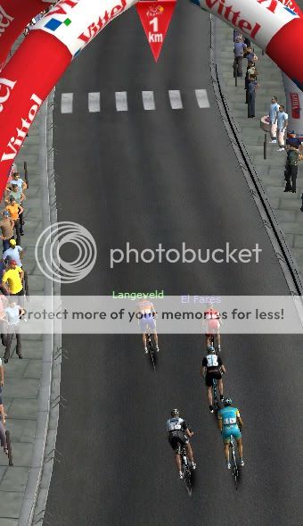 i1208.photobucket.com/albums/cc374/mresuperstar4/Tour%20de%20France/Stage%2016/1kmtogo1.jpg