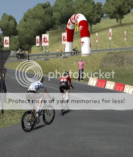 i1208.photobucket.com/albums/cc374/mresuperstar4/Vuelta%20a%20Espana/Stage%2019/15.jpg