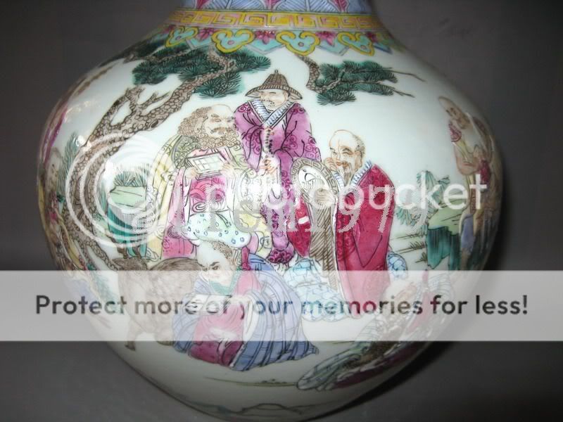 Chinese Famille rose porcelain Eight Immortals Vase  